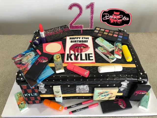 Custom 21st birthday cake decorated like a makeup kit