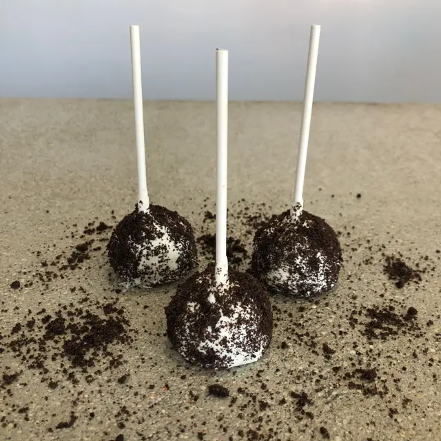 Cookies and cream cake pops