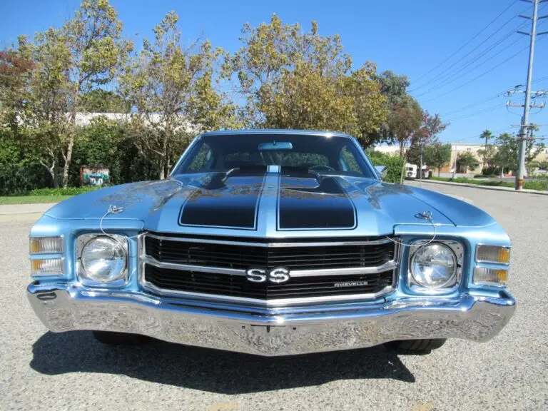 1971 Chevrolet Chevelle SS454, side view